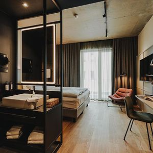 Deluxe Zimmer mit Kingsize-Bett